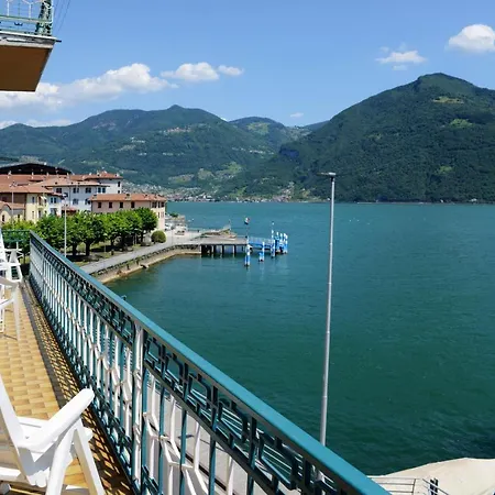 Casa Paradise Castro (Lombardy)